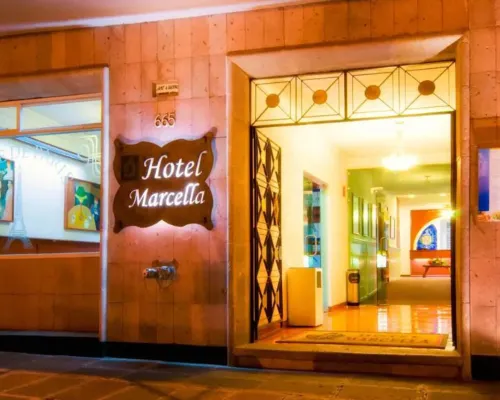 Hotel Marcella Clase Ejecutiva โรงแรมในมอเรเลีย