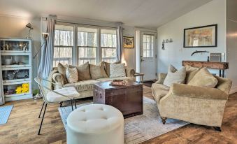 Unplugged Mountain Retreat with Porch Swings! - Housity