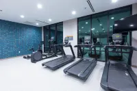 La Quinta Inn and Suites by Wyndham Lincoln - Gym