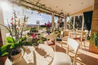 To Spiti Tis Sofias Hotels in Kastoria