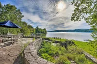 Stunning Vermont Cabin w/ Private Lake Access - Wifi