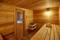 Cozy Schroeder Studio w/ Deck on Lake Superior - appartements de vacances