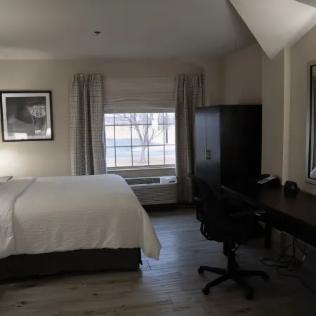 Lucille's Hotel
