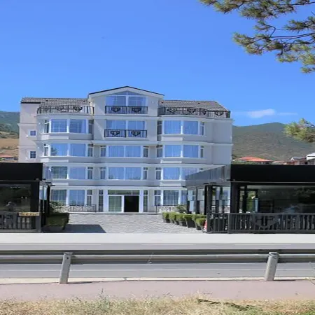 Pashkaj Hotel Отели в г. Поградец