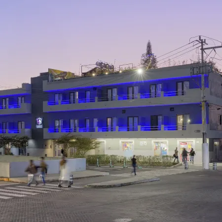 Hotel Next