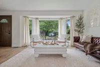 Luxury Home - Pool Table/Bar/Patio