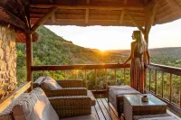 Woodbury Lodge – Amakhala Game Reserve
