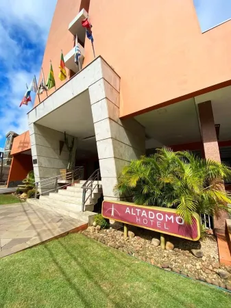 Altadomo Hotel