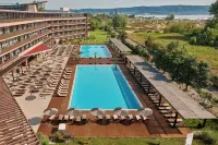 Sunny Beach Club - Adults Only #YouthfulVibes - parking