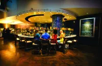 Hilton Virginia Beach Oceanfront - bar