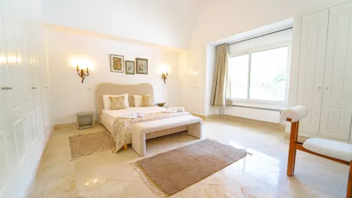 La Marina Secure Seaside With Pool