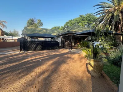 Seven Olives Guest Rooms Hotels in Thabazimbi