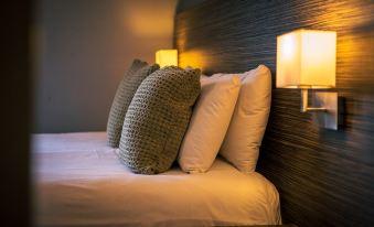 Three Horseshoes Inn