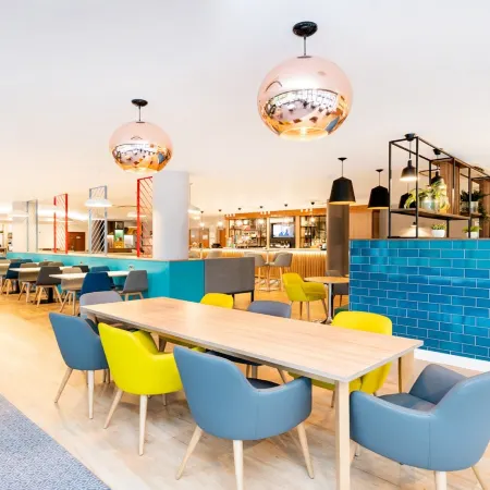 Holiday Inn LONDON - LUTON AIRPORT by IHG