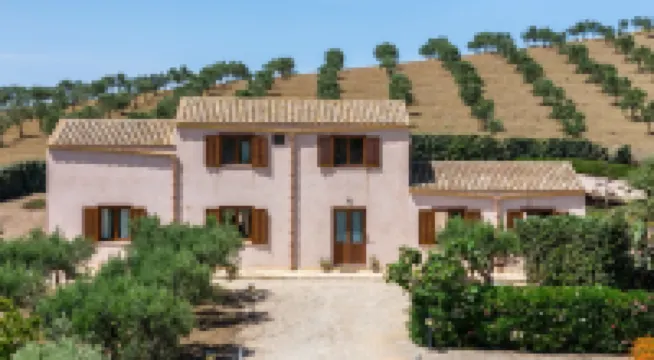 Villa Sui Colli Ericini Con Piscina by Wonderful Italy