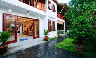 Vina Beach Pool Villas