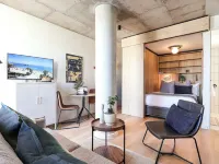 THREE43 on B Hotels in Kapstaden