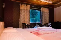 Hotel Lal Kothi Pahalgam