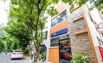 FabHotel Corporate Crown - Nr Jyoti Nivas University