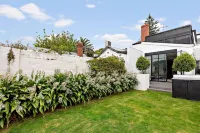 The Toorak Terrace Luxury Victorian Home Hotels near Como House & Garden