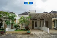 Villa NoRa with Private Pool at Batu Malang Hotels in Junrejo