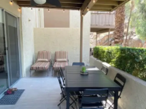 Indian Wells Lux Bungalow Desert Views, Golf, Tennis & Coachella and Stagecoach Hotels in Indian Wells