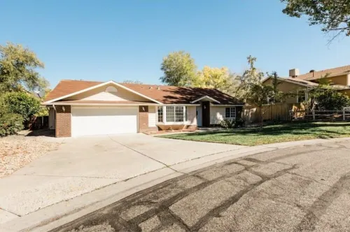 Spacious & cozy: your base for outdoor thrills