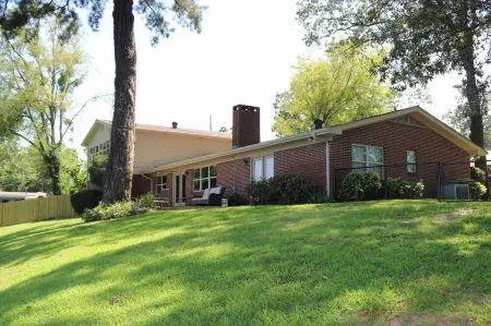 Escape to the Lake for a Hidden Gem. Magnificent lake side setting.