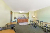 Super 8 by Wyndham Pueblo Hotel di Pueblo