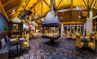 Grand Mercure Puka Park Resort