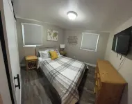 Cozy Home .5 miles from Lambeau Field
