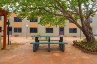 HomeTown Inn by OYO - Liberal, KS