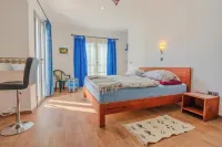 Al Bouhaira Abyad Art & Golf Hotels in Ounara