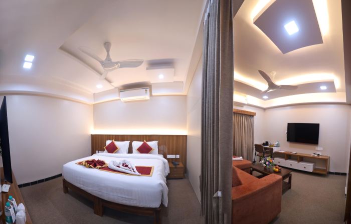 Senthil Residency