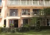 Villa Pantai Carita Hotels in Sukajadi