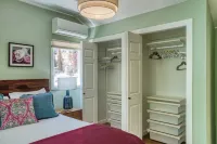 Blue Sky Cottage! Freshly Renovated,  Lovely with Gardens in Sunny Central Marin