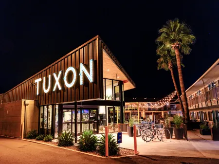 voco THE TUXON by IHG