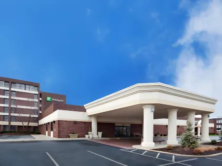 DoubleTree by Hilton Dayton Fairborn