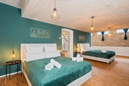 Old brewery with flair: Old town | free parking lot | coffee | SMART TV | WiFi