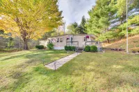 13 Mi to Nubs Nob: Pet-friendly Retreat - Bathtub
