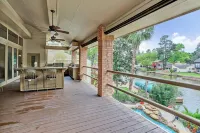 Gorgeous Private Oasis with Lakefront View, NEW LISTING