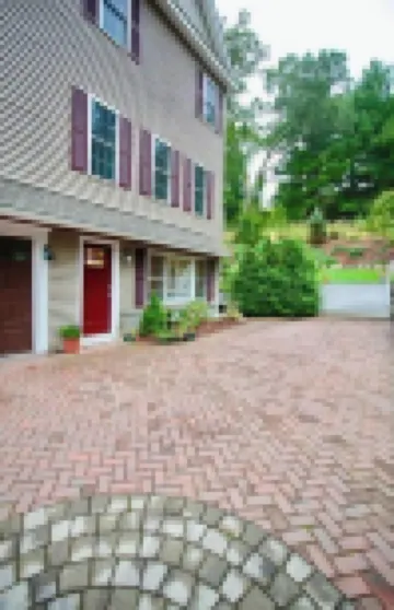 Peaceful 2BR near US Route 1 and Boston.