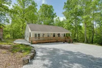 Fish, Hike and Explore! Family Tamassee Getaway - 홈스테이