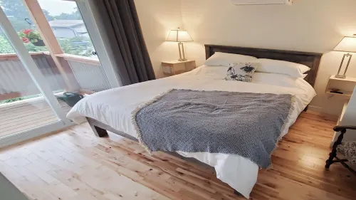 Entire Guest House in Central location