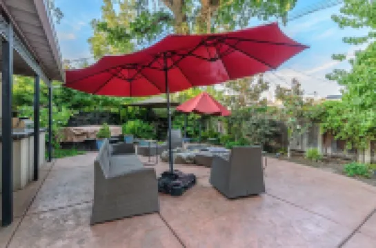 Sequoia Parks Coast Wineries Skiing-Enjoy Hot Tub Firepit Outdoor Kitchen