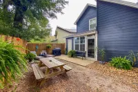 Pet-Friendly A-Frame Retreat Near Dtwn and Beaches! - spa