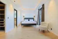 Villa Deva - 5 Bedrooms - Heated Pool