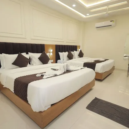 Hotel Neha Palace
