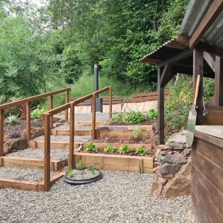 Mountain View Lodge, Luxury Woodland Lodge with Hot Tub
