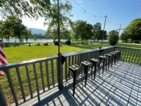 Rainbows End River Lodge - Homestays